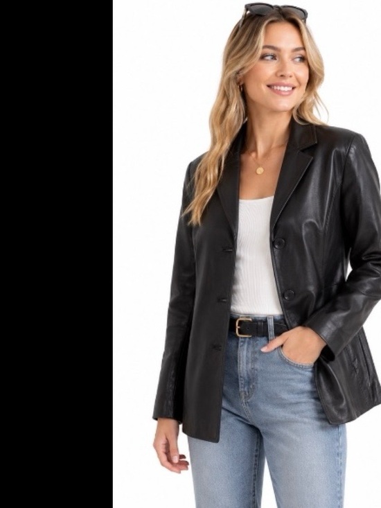 Danier Jackets & Blazers - Danier Women's Black Leather Jacket Size Size S